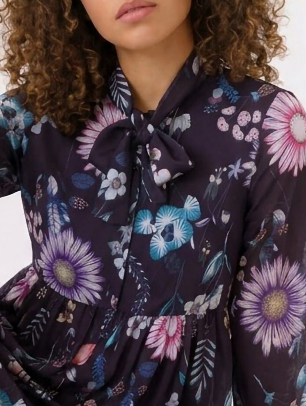 2/$20 cindybaby Long Sleeve Floral Maxi - Picture 10 of 10